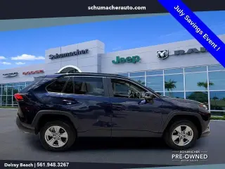 Toyota RAV4 2025 XLE 4 puertas SUV