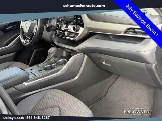 Toyota Highlander 2021 LE SUV 4 puertas