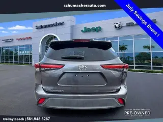 Toyota Highlander 2021 LE SUV 4 puertas