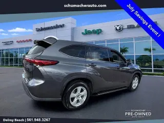 Toyota Highlander 2021 LE SUV 4 puertas