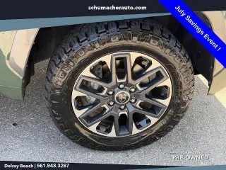 Toyota Tundra 2023 4x4 Limited 4dr CrewMax Cab Pickup SB