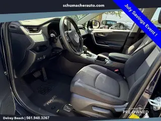 Toyota RAV4 2019 XLE 4p SUV