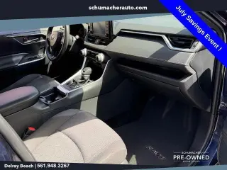 Toyota RAV4 2019 XLE 4p SUV