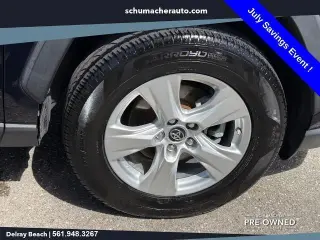 Toyota RAV4 2019 XLE 4p SUV