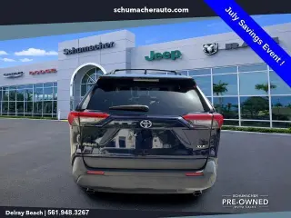 Toyota RAV4 2019 XLE 4p SUV