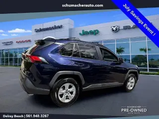 Toyota RAV4 2019 XLE 4p SUV