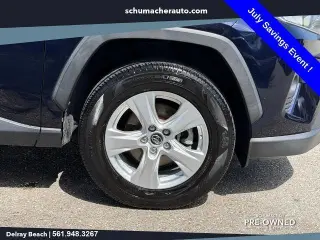 Toyota RAV4 2019 XLE 4p SUV