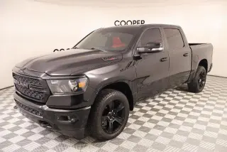 Ram 1500 2022 4x4 Big Horn Cabina Crew 4 puertas 5.6 pies. Pickup SB
