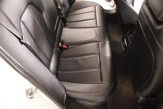 BMW Serie 3 2024 330i Sedán 4p