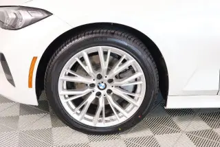 BMW Serie 3 2024 330i Sedán 4p
