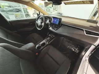 Toyota Corolla 2024 LE 4p Sedan