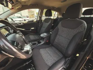 Hyundai IONIQ Plug-in Hybrid 2018 4p Hatchback