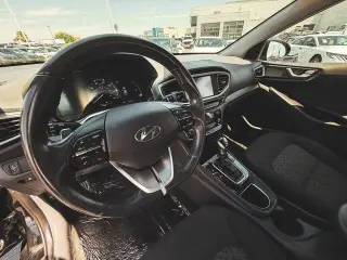 Hyundai IONIQ Plug-in Hybrid 2018 4p Hatchback