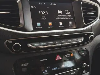Hyundai IONIQ Plug-in Hybrid 2018 4p Hatchback