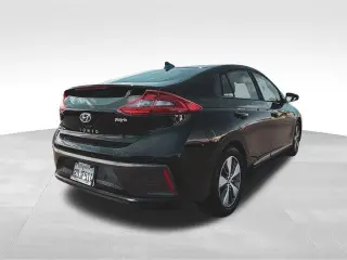 Hyundai IONIQ Plug-in Hybrid 2018 4p Hatchback