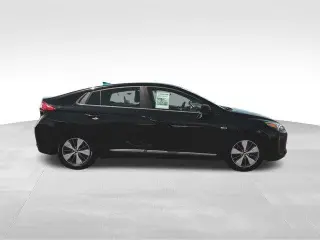 Hyundai IONIQ Plug-in Hybrid 2018 4p Hatchback