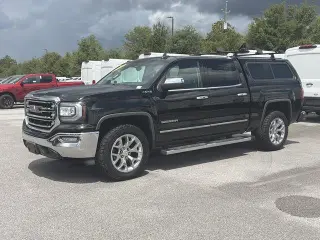 GMC Sierra 1500 2018 4x4 SLT Cabina Crew 4 puertas 5.8 ft. SB