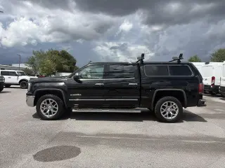 GMC Sierra 1500 2018 4x4 SLT Cabina Crew 4 puertas 5.8 ft. SB