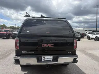 GMC Sierra 1500 2018 4x4 SLT Cabina Crew 4 puertas 5.8 ft. SB