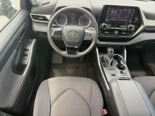 Toyota Highlander 2021 L 4p SUV
