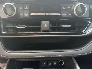 Toyota Highlander 2021 L 4p SUV