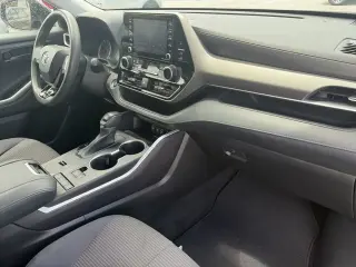 Toyota Highlander 2021 L 4p SUV