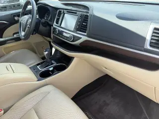 Toyota Highlander 2016 Limited 4dr SUV