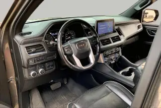 GMC Yukon 2021 4x2 SLT 4 puertas SUV