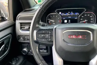 GMC Yukon 2021 4x2 SLT 4 puertas SUV