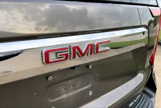 GMC Yukon 2021 4x2 SLT 4 puertas SUV
