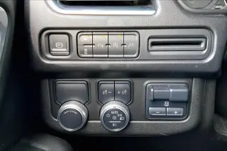 GMC Yukon 2021 4x2 SLT 4 puertas SUV