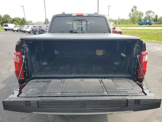 Ford F-150 2024 4x4 XLT 4 puertas SuperCrew 5.5 pies. SB