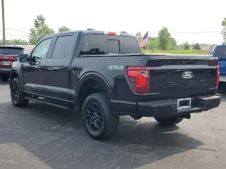 Ford F-150 2024 4x4 XLT 4 puertas SuperCrew 5.5 pies. SB