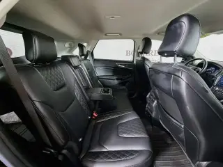 Ford Edge 2023 AWD Titanium 4 puertas Crossover