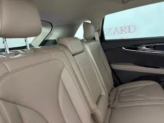 Lincoln Nautilus 2022 4 puertas SUV Estándar