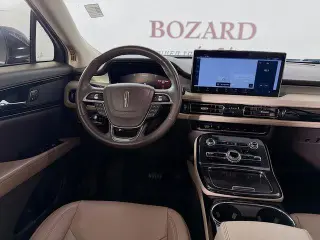 Lincoln Nautilus 2022 4 puertas SUV Estándar