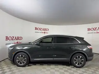 Lincoln Nautilus 2022 4 puertas SUV Estándar