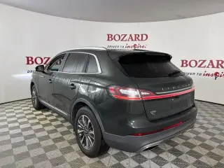 Lincoln Nautilus 2022 4 puertas SUV Estándar