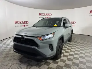 Toyota RAV4 2021 XLE 4 puertas SUV