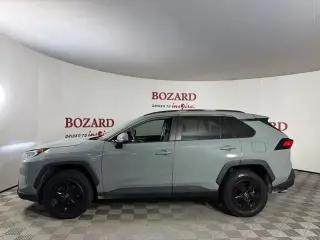 Toyota RAV4 2021 XLE 4 puertas SUV