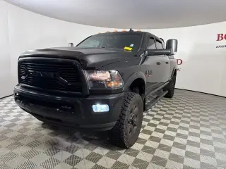 Ram 2500 2018 4x4 SLT Cabina Mega 4 puertas 6.3 ft. Caja corta Pickup