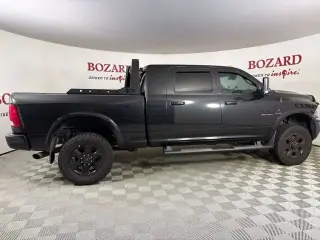 Ram 2500 2018 4x4 SLT Cabina Mega 4 puertas 6.3 ft. Caja corta Pickup