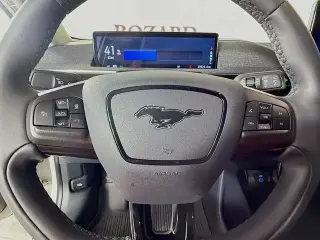 Ford Mustang Mach-E 2023 AWD Premium 4 puertas SUV