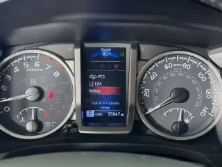 Toyota Tacoma 2022 4x2 TRD Todo Terreno 4p Doble Cab 5.0 ft SB