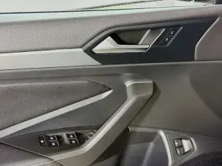 Volkswagen Jetta 2022 SE 4p Sedán