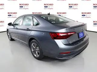 Volkswagen Jetta 2022 SE 4p Sedán