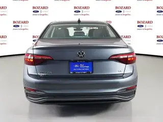 Volkswagen Jetta 2022 SE 4p Sedán