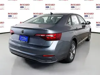 Volkswagen Jetta 2022 SE 4p Sedán