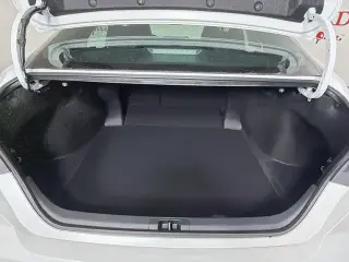 Toyota Camry 2026 LE 4p Sedan