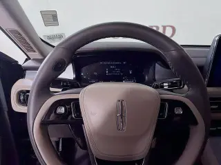 Lincoln Aviator 2023 Standard 4p SUV